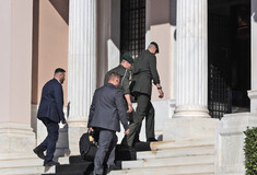 ΚΥΣΕΑ: Η νέα ηγεσία των Ενόπλων Δυνάμεων - Οι τοποθετήσεις αντιστρατήγων, αντιναυάρχων, αντιπτεράρχων
