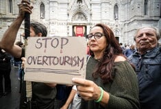 «Δεν έχω γείτονες»: ο Υπερτουρισμός ωθεί τους κατοίκους σε Ισπανία - Πορτογαλία στα άκρα