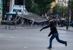 Διαδήλωση για τα Τέμπη: Επεισόδια στο Σύνταγμα