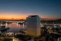 Ο Πύργος Πειραιά αποσπά κορυφαίες διακρίσεις, σε εθνικό και διεθνές επίπεδο, για την αρχιτεκτονική και τον φωτισμό του