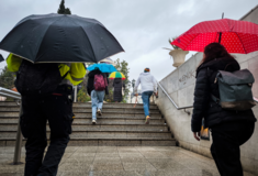 Ο καιρός σήμερα: Καταιγίδες σε όλη την χώρα - Πτώση της θερμοκρασίας