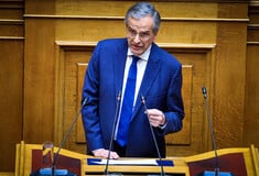 Σαμαράς: «Θα απέχω από την ψηφοφορία για την πρόταση δυσπιστίας»