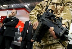 Η Γαλλία και η Γερμανία ερίζουν για τα «made in EU» όπλα