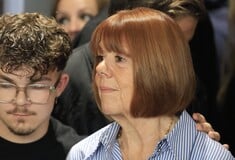 «Δεν θα είστε ποτέ μόνες»: Το μήνυμα της Ζιζέλ Πελικό για την Ημέρα της Γυναίκας