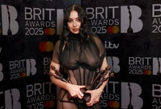 Όχι πια demure· η φάση είναι «free the nipple»