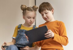 Υπολογιστές και tablet στα δημοτικά σχολεία μόνο για δύο ώρες την εβδομάδα, λέει η Μαδρίτη