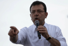 Ιμάμογλου: «Χονδροειδές πολιτικό κατασκεύασμα οι διώξεις μου» – Αιχμές κατά Ερντογάν