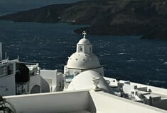 Σεισμοί σε Σαντορίνη: «Στις 13 Φεβρουαρίου ένα ποτήρι στο τραπέζι έτρεμε για τρεις ώρες» λέει ο Λέκκας