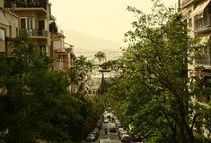 Καιρός σήμερα: Πότε φεύγει η αφρικανική σκόνη