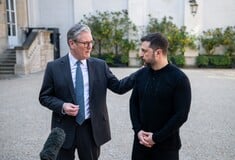 Η Ευρώπη διαφωνεί στην άρση κυρώσεων κατά της Ρωσίας - Ο Πούτιν παίζει με τον χρόνο, λέει ο Στάρμερ