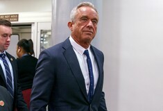 Ο Τραμπ θέλει δασμούς στην φαρμακοβιομηχανία και ο υπουργός υγείας να απαγορευτεί η αγορά ζαχαρούχων αναψυκτικών με κουπόνια
