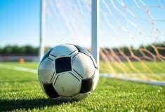 Πειραιάς: 21χρονος ποδοσφαιριστής πέθανε στο ημίχρονο αγώνα του ερασιτεχνικού πρωταθλήματος