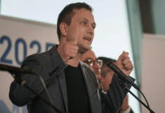 Ο νέος πρωθυπουργός της Γροιλανδίας απορρίπτει την τελευταία απειλή Τραμπ: «Δεν ανήκουμε σε κανέναν»