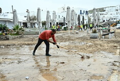 Συνεχίζεται η κακοκαιρία: Σε ποιες περιοχές θα βρέχει τις επόμενες ώρες