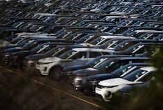 Δασμοί Τραμπ: Η Jaguar Land Rover σταματά τις εξαγωγές στις ΗΠΑ