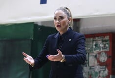 Τροχαίο ατύχημα για την Τουρκάλα προπονήτρια Ερντέμ - Χτύπησε οδηγό μοτοσυκλέτας