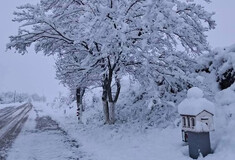 Στα «λευκά» η Βόρεια Ελλάδα - Χιόνια σε Φλώρινα, Κοζάνη, Κιλκίς και Θεσσαλονίκη