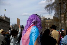 Η κυβέρνηση Τραμπ έδωσε εντολή να μελετηθεί η «λύπη» των τρανς ατόμων μετά τη φυλομετάβαση