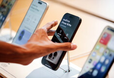 Η τιμή του iPhone μπορεί να τριπλασιάσει στα 3.500 δολάρια αν κατασκευάζεται στις ΗΠΑ