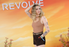 Η σπάνια εμφάνιση της Κάρα Ντελεβίν στο Coachella μετά την απεξάρτηση 