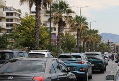 Κίνηση στους δρόμους: Σοβαρό τροχαίο στην παραλιακή - Πού εντοπίζονται προβλήματα