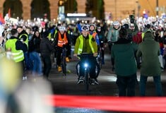 Σερβία: Έφτασαν στο Στρασβούργο οι διαμαρτυρόμενοι φοιτητές - ποδηλάτες