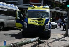 Παγκράτι: Πως συνέβη το ατύχημα με το ασθενοφόρο - Σοβαρά τραυματισμένα τρία άτομα