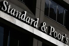 Ο οίκος Standard & Poor's αναβάθμισε την ελληνική οικονομία 