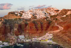 Σαντορίνη: Θα μπορούσε μια πανίσχυρη έκρηξη να καταστρέψει ένα πανέμορφο ελληνικό νησί;