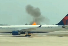 Ορλάντο: Εκκενώθηκε αεροσκάφος της Delta Airlines λόγω φωτιάς στον κινητήρα
