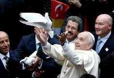 Θάνατος Πάπα Φραγκίσκου: Οι αντιδράσεις των ξένων ηγετών