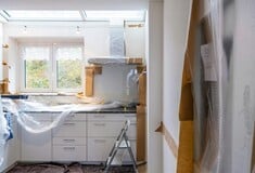 Έκπτωση φόρου και το 2025 για όσους ανακαινίζουν τα σπίτια τους - Πόσα κερδίζουν