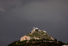 Κακοκαιρία: Ισχυρές καταιγίδες στην Αττική - Κυκλοφοριακό χάος σε βασικούς οδικούς άξονες