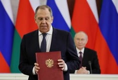 Λαβρόφ: Η Ρωσία είναι διατεθειμένη να κλείσει συμφωνία για να τελειώσει ο πόλεμος στην Ουκρανία
