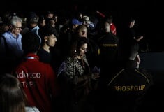Μπλακ άουτ σε Ισπανία, Πορτογαλία: Με μετρητά οι τραπεζικές συναλλαγές - Οι πολίτες αγοράζουν φακούς, ραδιόφωνα