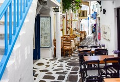 Telegraph: Οι καλοκαιρινοί προορισμοί που προτείνει «αντί για Μύκονο και Βενετία»