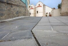 Βούτες Ηρακλείου: Σύσταση για εκκένωση κατοικιών - Φωτογραφίες από τα ρήγματα
