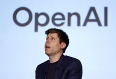Η OpenAI αποσύρει την τελευταία ενημέρωση του ChatGPT γιατί «έγινε κόλακας»