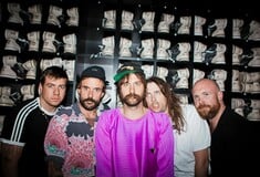 IDLES: Η Φωνή της Αντίστασης στην Κοινωνική Αδικία