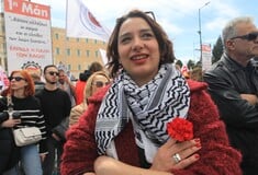 Πρωτομαγιά: Πλήθος κόσμου στις συγκεντρώσεις ζητώντας «δικαιοσύνη και αλληλεγγύη»