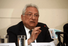 Πέθανε ο Πέτρος Μολυβιάτης σε ηλικία 97 ετών