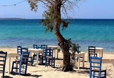 Guardian: Στην Ελλάδα ανησυχεί η «σοβαρή έλλειψη εργατικού δυναμικού στον τουριστικό κλάδο»