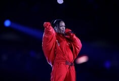 Rihanna: Οι τρεις iconic στιγμές που αποκάλυψε ότι είναι έγκυος