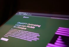 Οι παράξενες εμμονές χρηστών με το ChatGPT προκαλούν ανησυχία