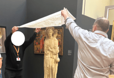  Λούβρο: Διαρροή νερού «απείλησε» αριστουργήματα της πρώιμης ευρωπαϊκής τέχνης