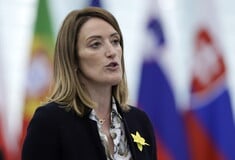 Η Ρομπέρτα Μέτσολα απειλεί με προσφυγή κατά της Κομισιόν για το σχέδιο δανεισμού 150 δισ. ευρώ στην άμυνα