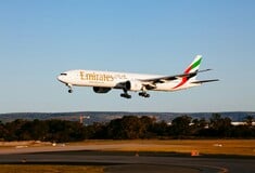 Η Emirates ανακοινώνει κέρδη-ρεκόρ, καθώς οι επιβάτες επιλέγουν ακριβές θέσεις