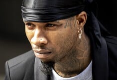 Ο ράπερ Tory Lanez μαχαιρώθηκε 14 φορές σε φυλακή της Καλιφόρνια