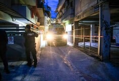 Λάρισα: «Τη μαχαίρωσα μετά τον καβγά» είπε στους αστυνομικούς ο 21χρονος που σκότωσε την μητέρα του 