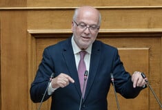 Πολιτική αντιπαράθεση για την τροπολογία Φλωρίδη περί «συμμετοχής συγγενών πολιτικών σε offshore»